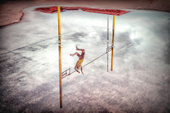 Reflection-Pole-Vault